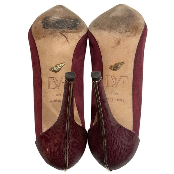 Diane Von Furstenberg Suede Point Toe Heels Wine SZ 6 WIDE - Picture 7 of 7
